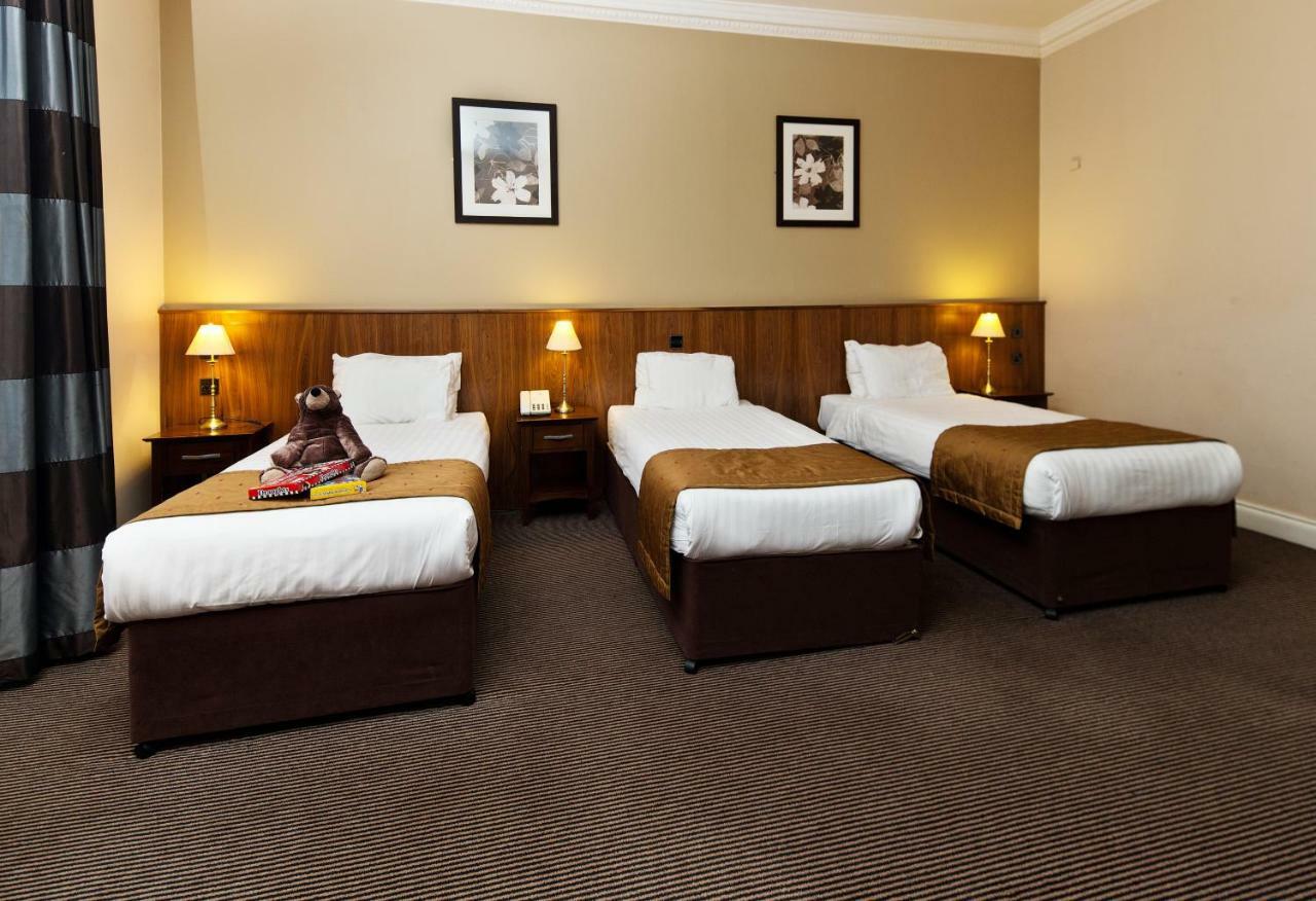 Central Hotel — Photos 1